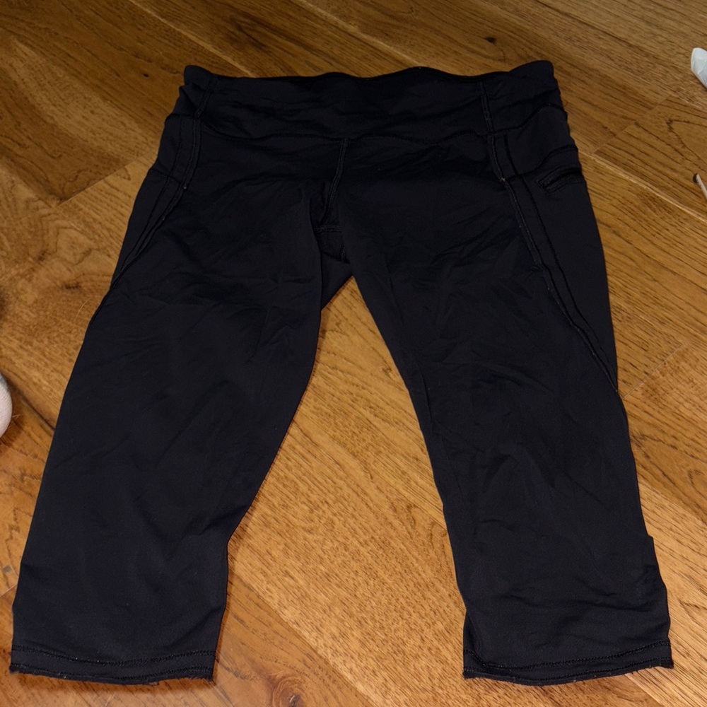 Lululemon Capri leggings, Size 8